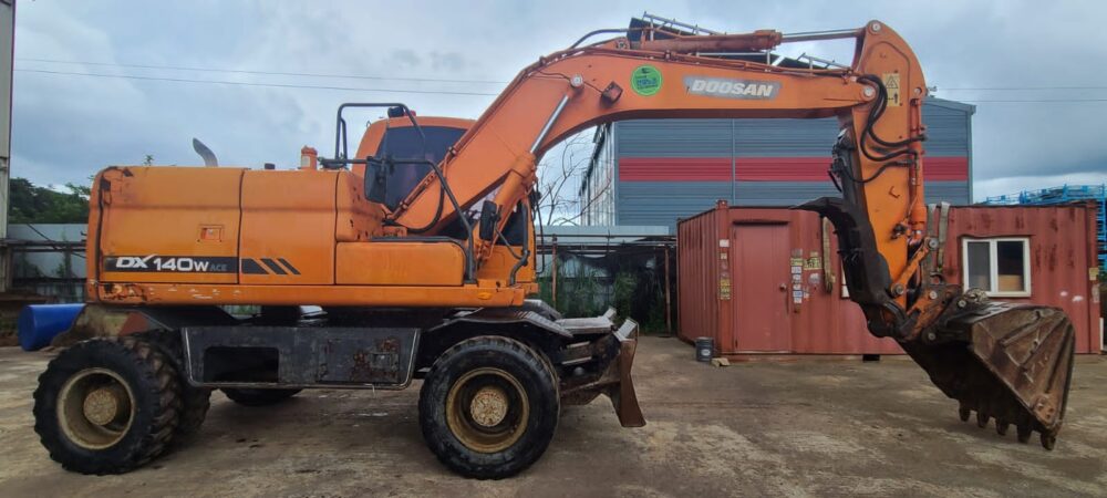 Doosan DX140W (2014) - Image 2